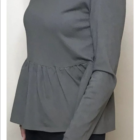 Alina Nigaeva 🌻 Olive Color Sweatshirt - Picture 2 of 4